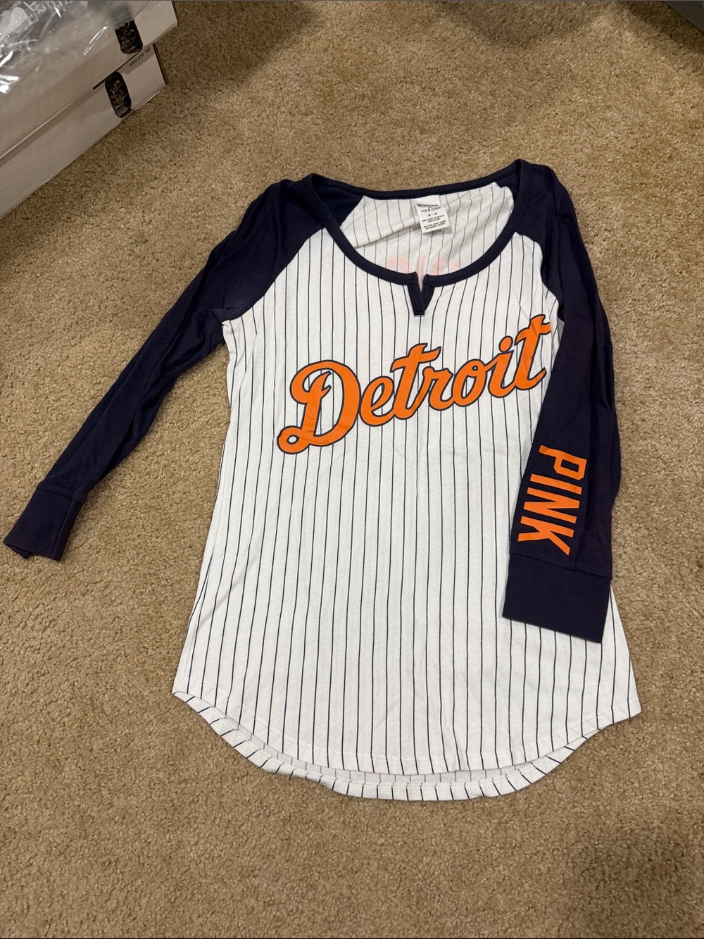PINK Victoria's Secret Girls' Detroit Baseball Raglan Top - Navy & White